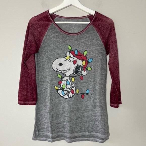 Peanuts Burnout Baseball Snoopy Christmas Tee Medium - Picture 1 of 5